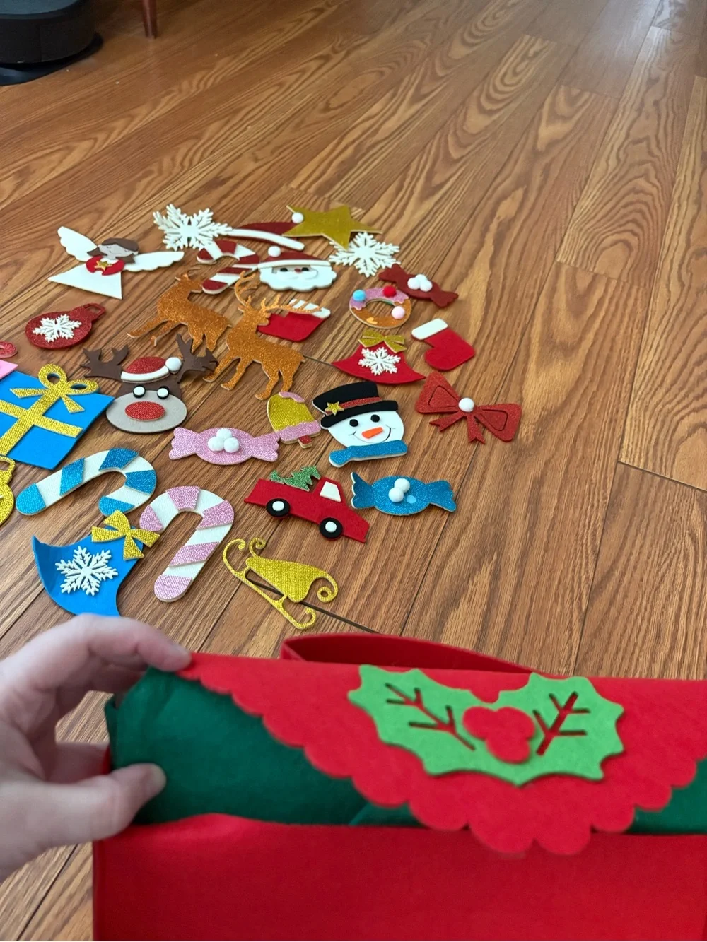Felt Christmas Tree with Ornaments and Storage Bag